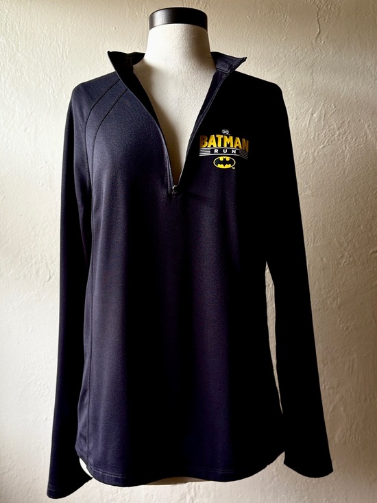 Running Man Tops - Batman Run DC Running Man Womens Black Quarter 1/4 Zip Pullover Top Size S Logo